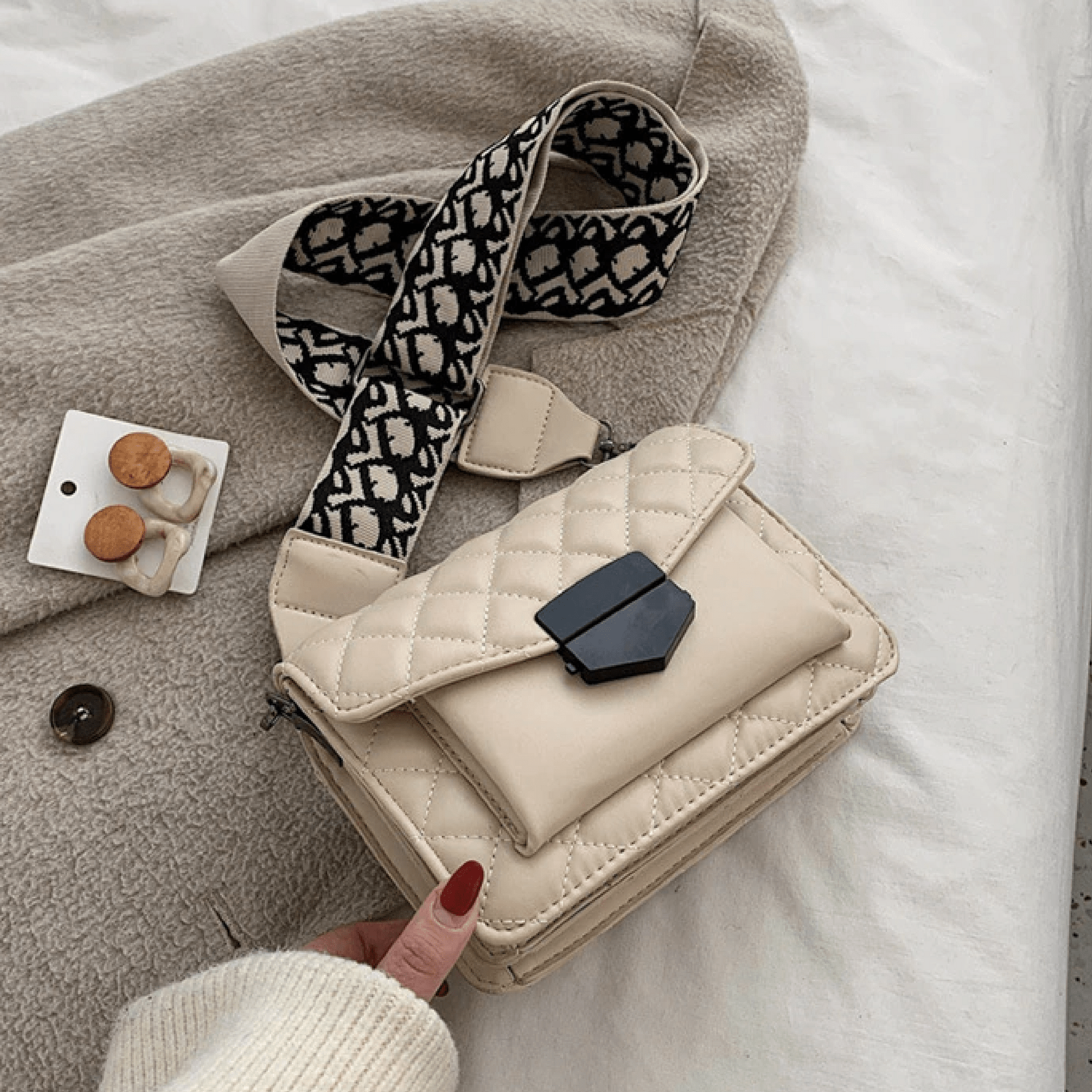 Isabella™ Timeless Allure | Stylish Shoulder Bag - veyora