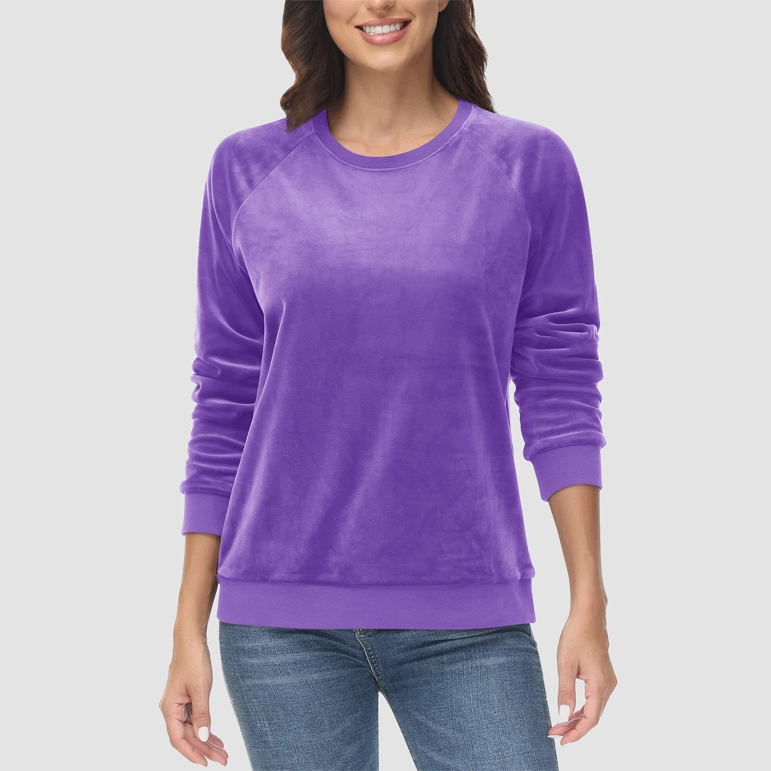 Women's Fleece Sweatshirt - Crewneck & Long Sleeve