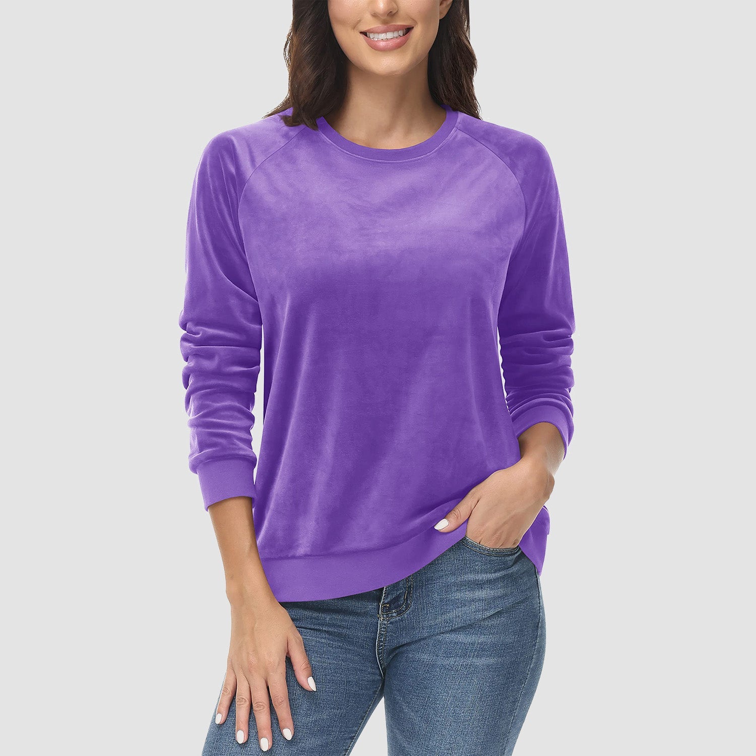 Women's Fleece Sweatshirt - Crewneck & Long Sleeve
