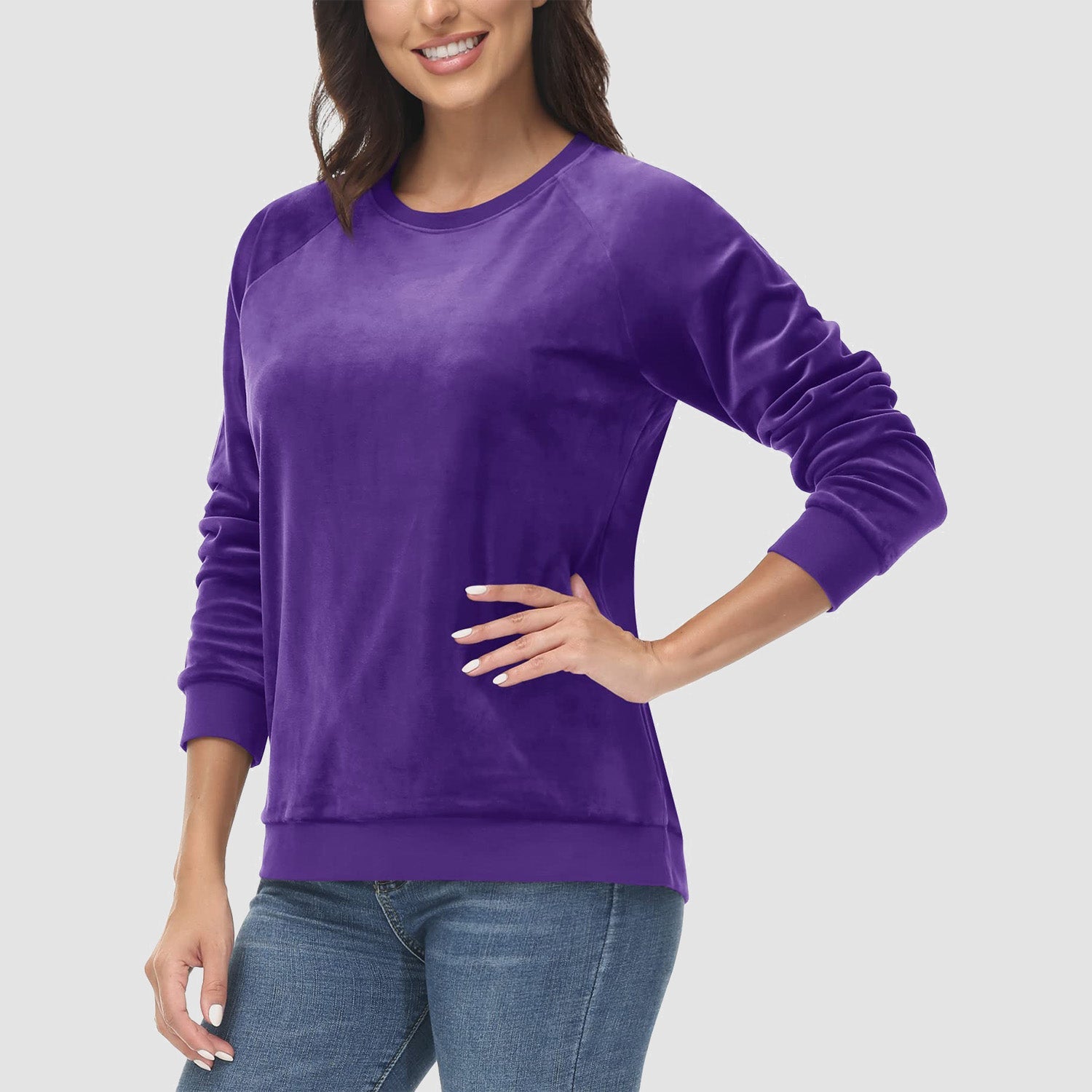Women's Fleece Sweatshirt - Crewneck & Long Sleeve
