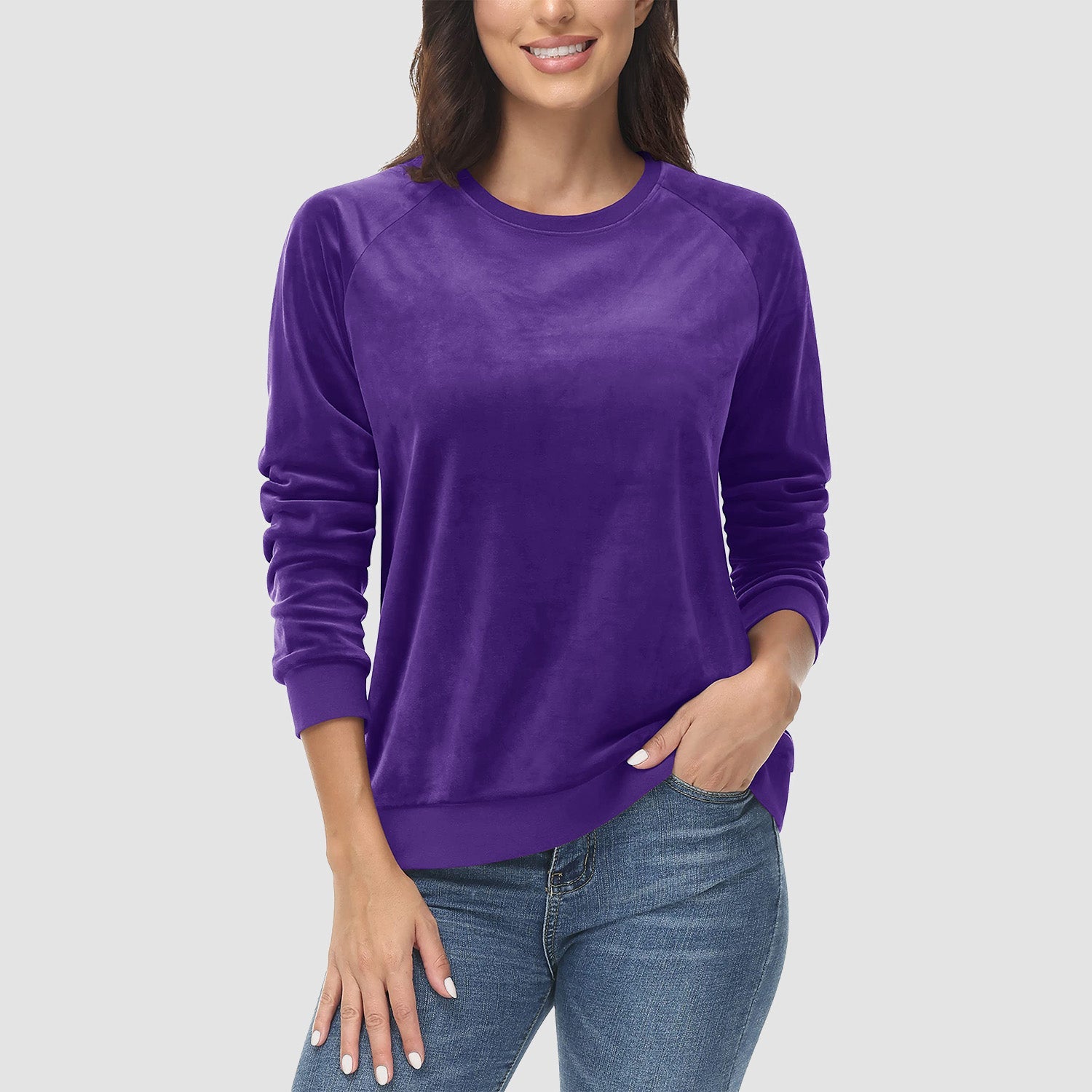 Women's Fleece Sweatshirt - Crewneck & Long Sleeve