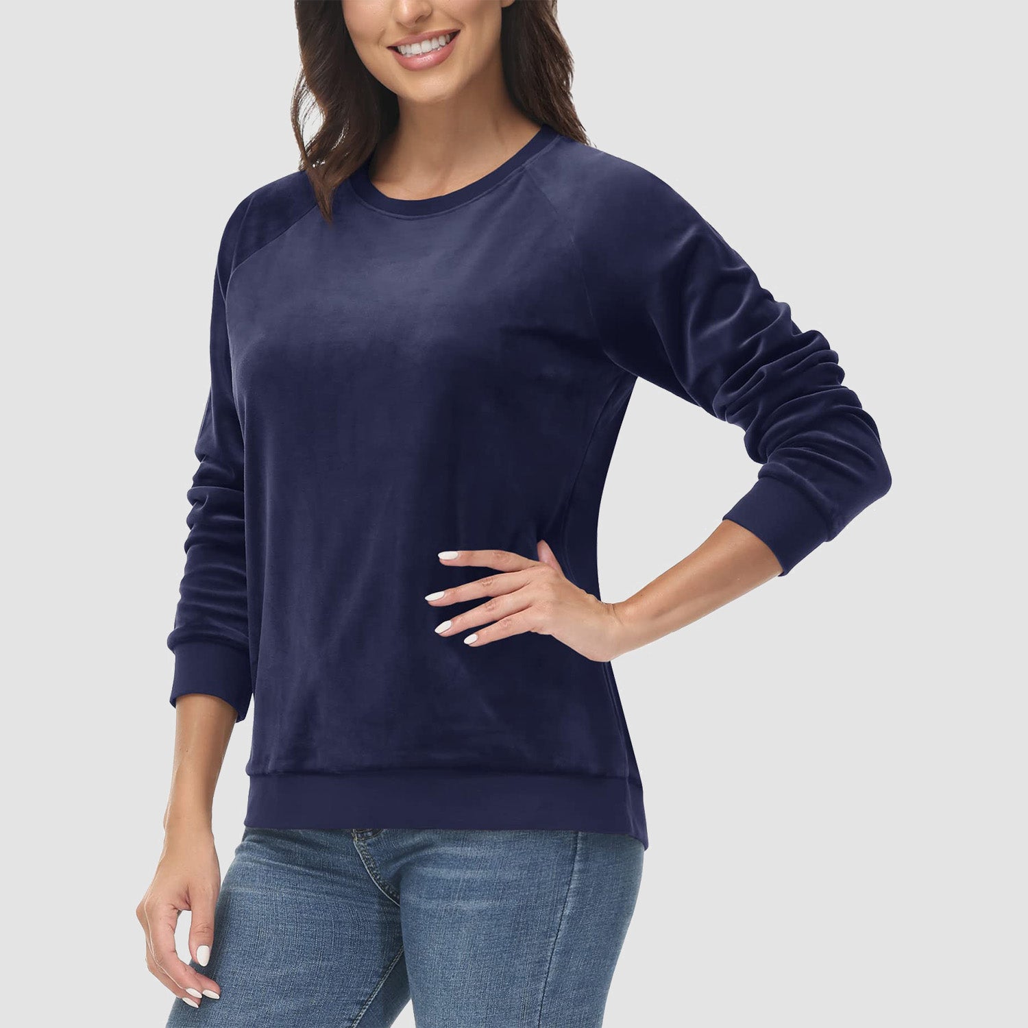 Women's Fleece Sweatshirt - Crewneck & Long Sleeve
