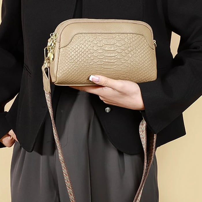 Olivia™ Elegant Allure | Croc - Pattern Mini Crossbody Bag - veyora