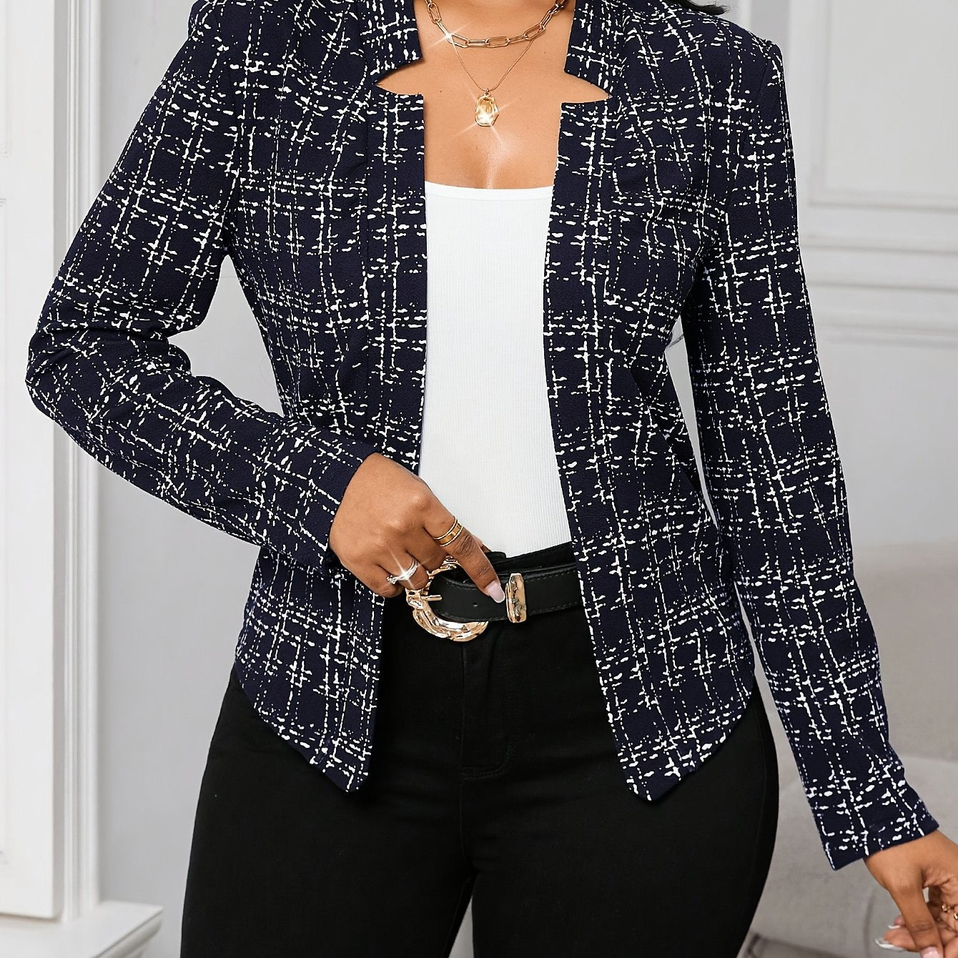 Elegant Women'S Plaid Blazer in a Beige - Brown Color Scheme, Featuring a Structured Collar Design Suitable for All Seasons. This Versatile Piece Is Perfect for Both Office And Party Settings - veyora