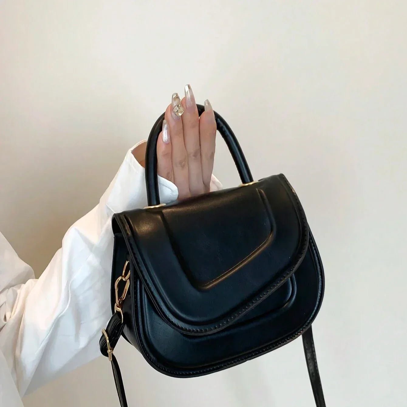 Charlotte™ Luxe Statement | Minimalist Saddle Bag - veyora