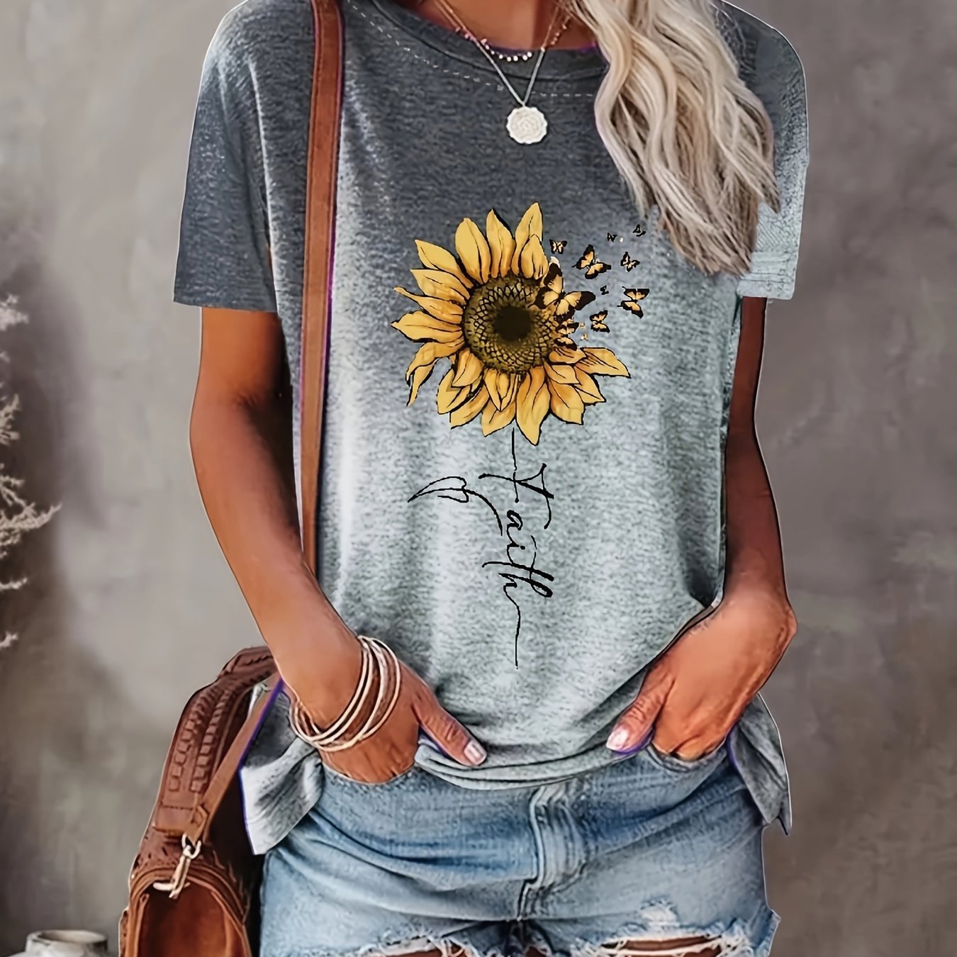 Women's Full - Body Print Short Sleeve T-Shirt - Full - Body Horizontal Line (Non - ) | Casual Crew Neck Blouse | Machine Washable Spring Summer Casual Attire | Non - Comfortable Top for Women | - veyora