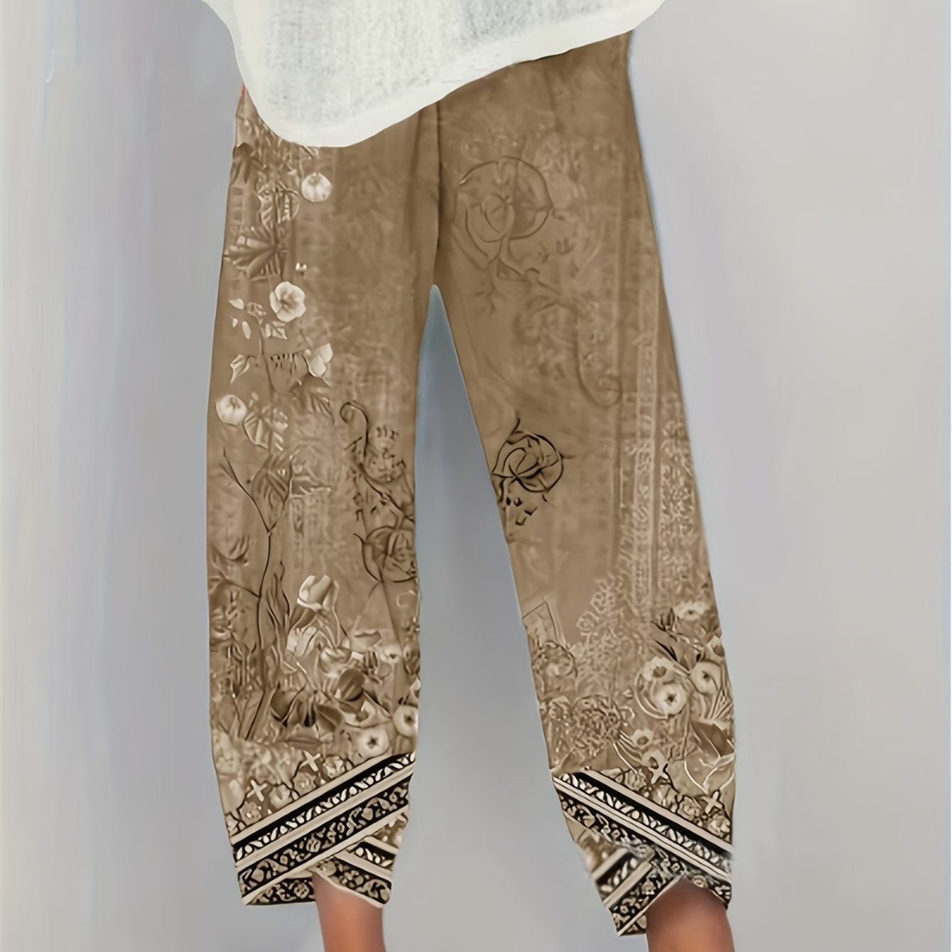 Chic Vintage Floral Capri Pants - Casual and Comfortable with an Elastic Waist and Pockets - veyora