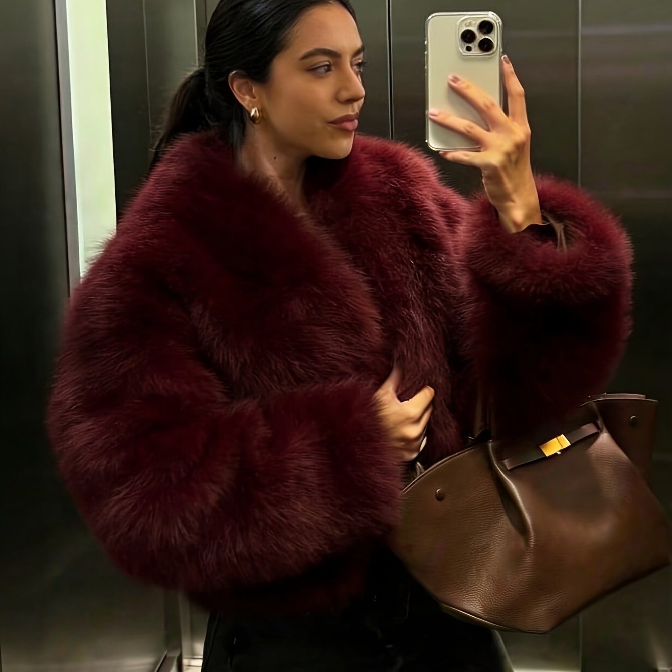 Indefeir'S New Autumn And Winter Collection Features a Thick Faux Fox Coat That Combines Style And Youthfulness, Perfect for a Fashionable Short Outerwear - veyora