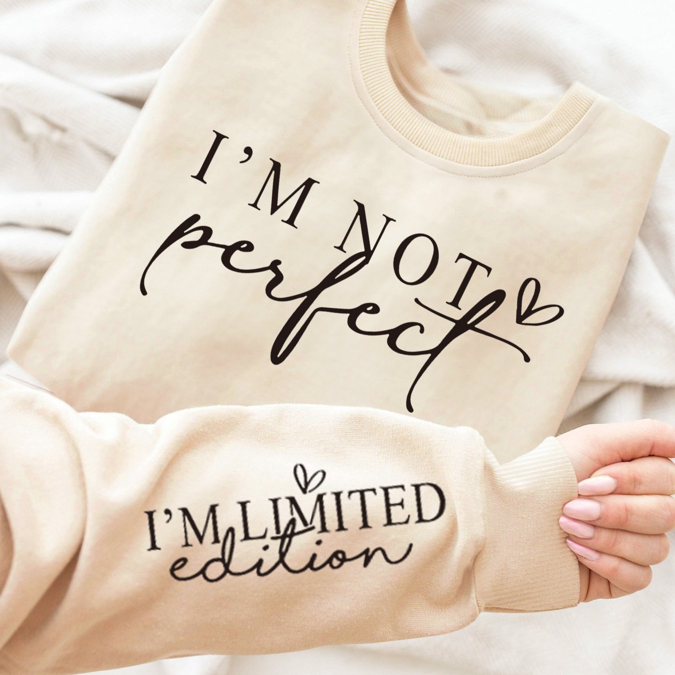 Long - Sleeve Round - Neck Sweatshirt with The Print 'I'M NOT Perfect' on The Sleeves - veyora