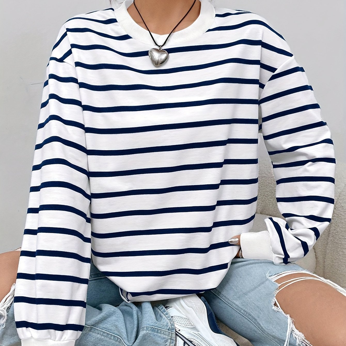 Women'S Striped Sweatshirt - veyora