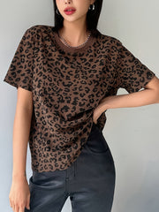 Women'S Stylish Short - Sleeve T-Shirt with Leopard Print - veyora