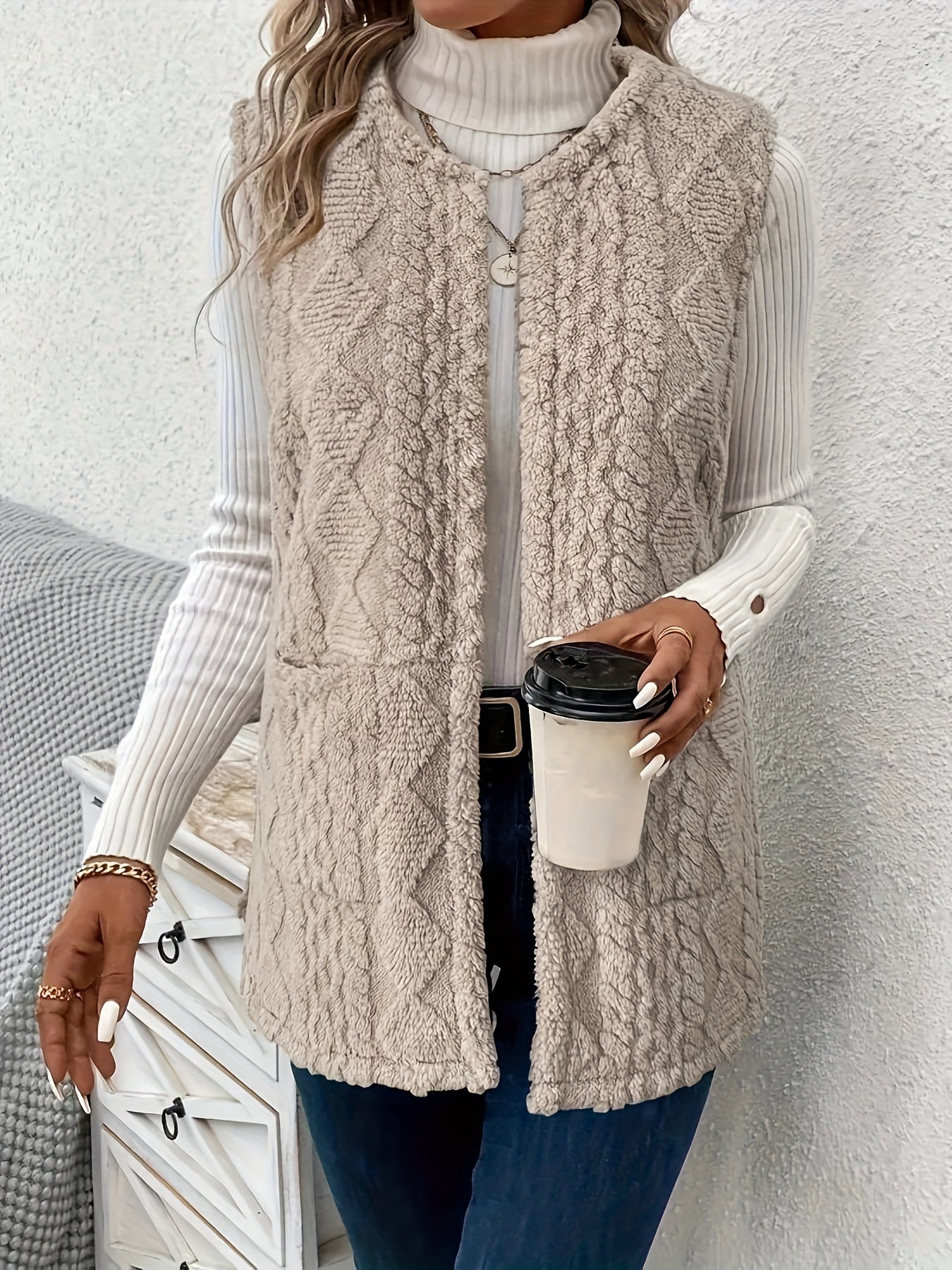 Targeted Women's Vest - veyora