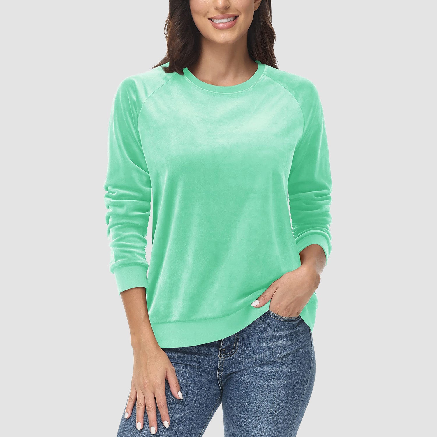 Women's Fleece Sweatshirt - Crewneck & Long Sleeve