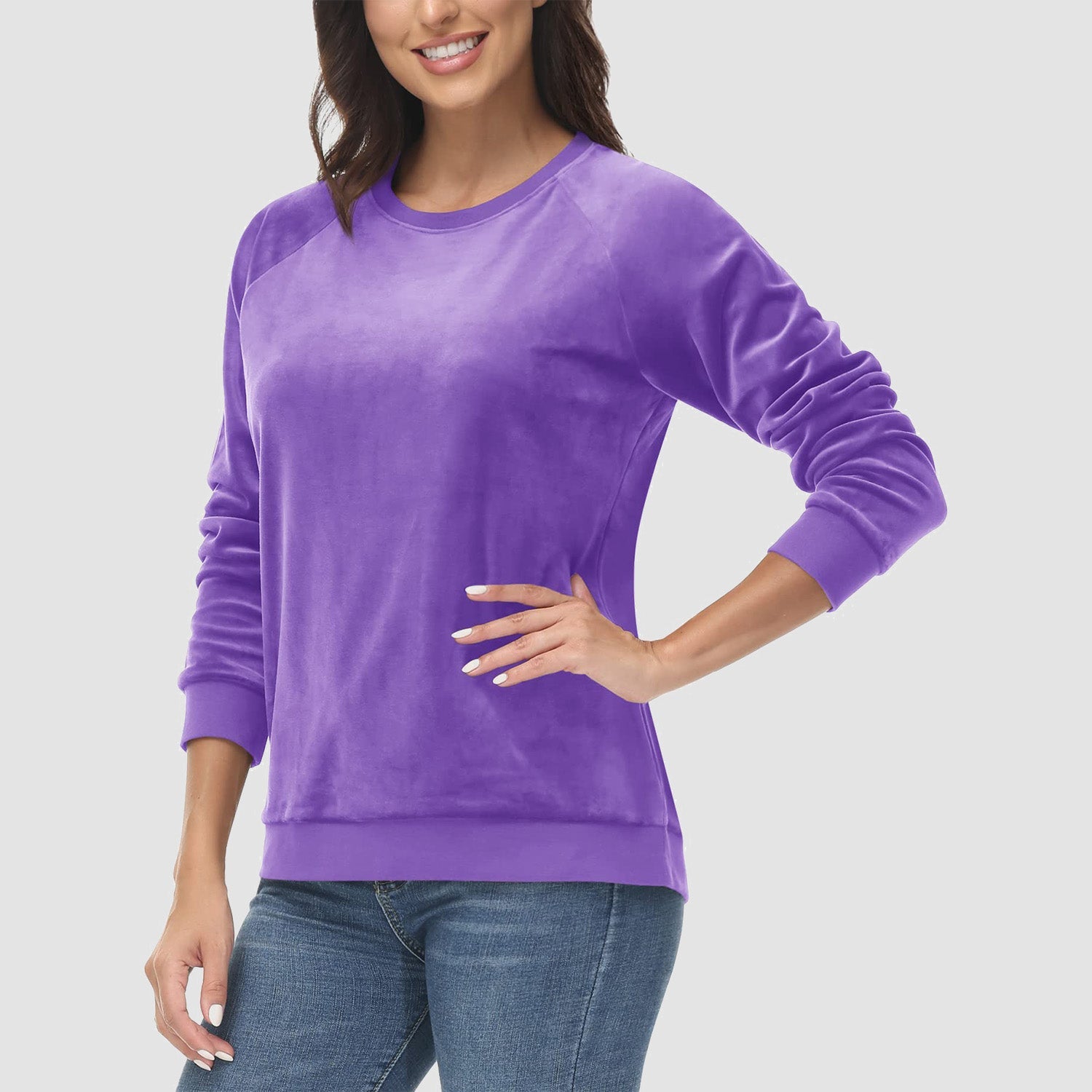 Women's Fleece Sweatshirt - Crewneck & Long Sleeve