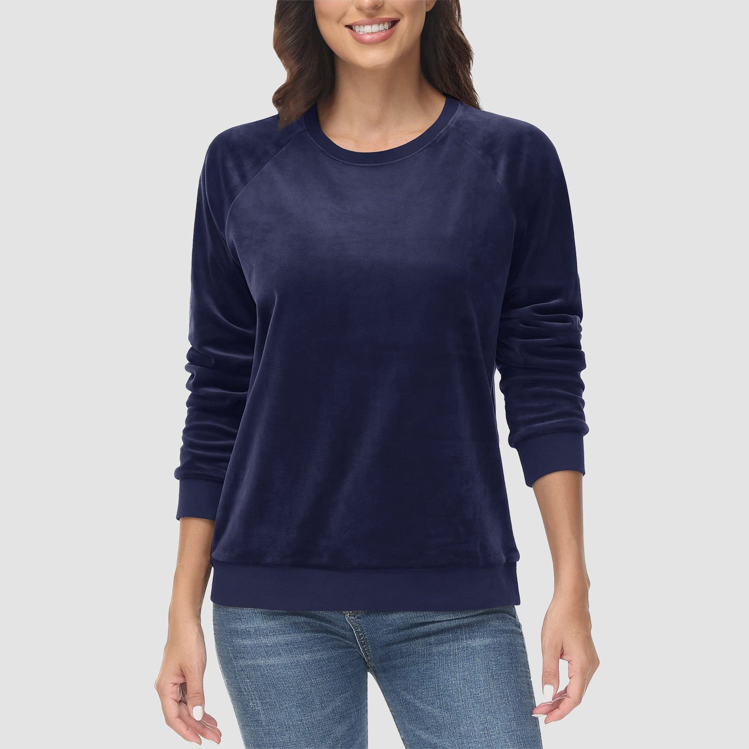 Women's Fleece Sweatshirt - Crewneck & Long Sleeve