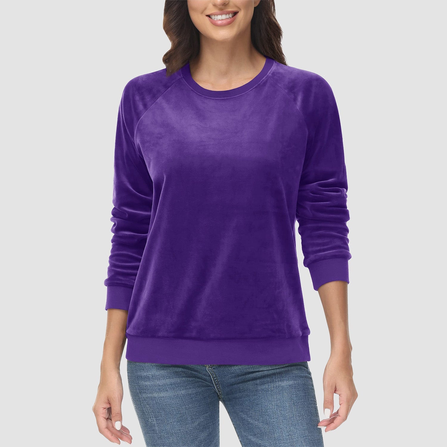Women's Fleece Sweatshirt - Crewneck & Long Sleeve
