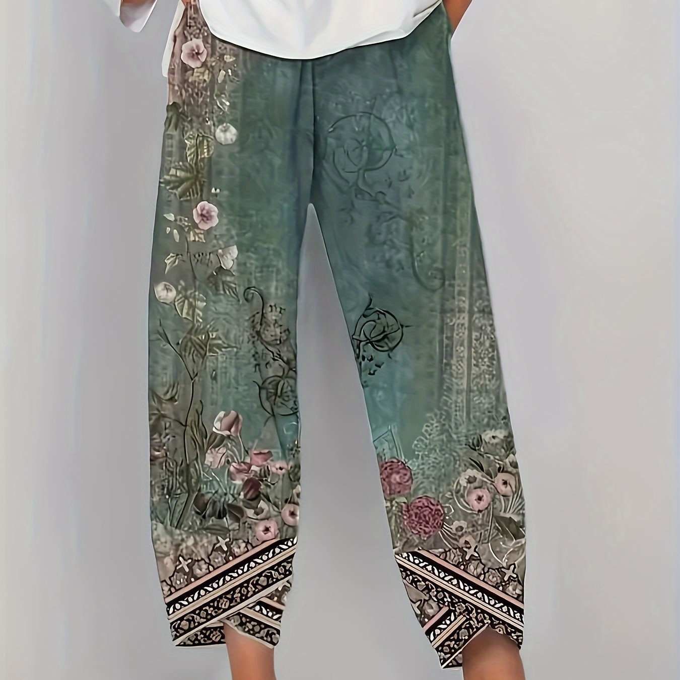 Chic Vintage Floral Capri Pants - Casual and Comfortable with an Elastic Waist and Pockets - veyora