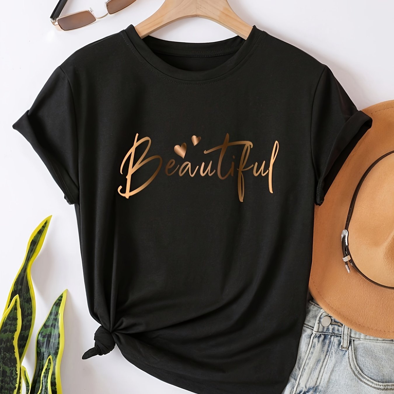 Casual Short - Sleeve T-Shirt for Women with a Heart - Shaped Letter Design, Featuring a Easy Round Neck And a Loose Fit Suitable for Spring And Summer - veyora