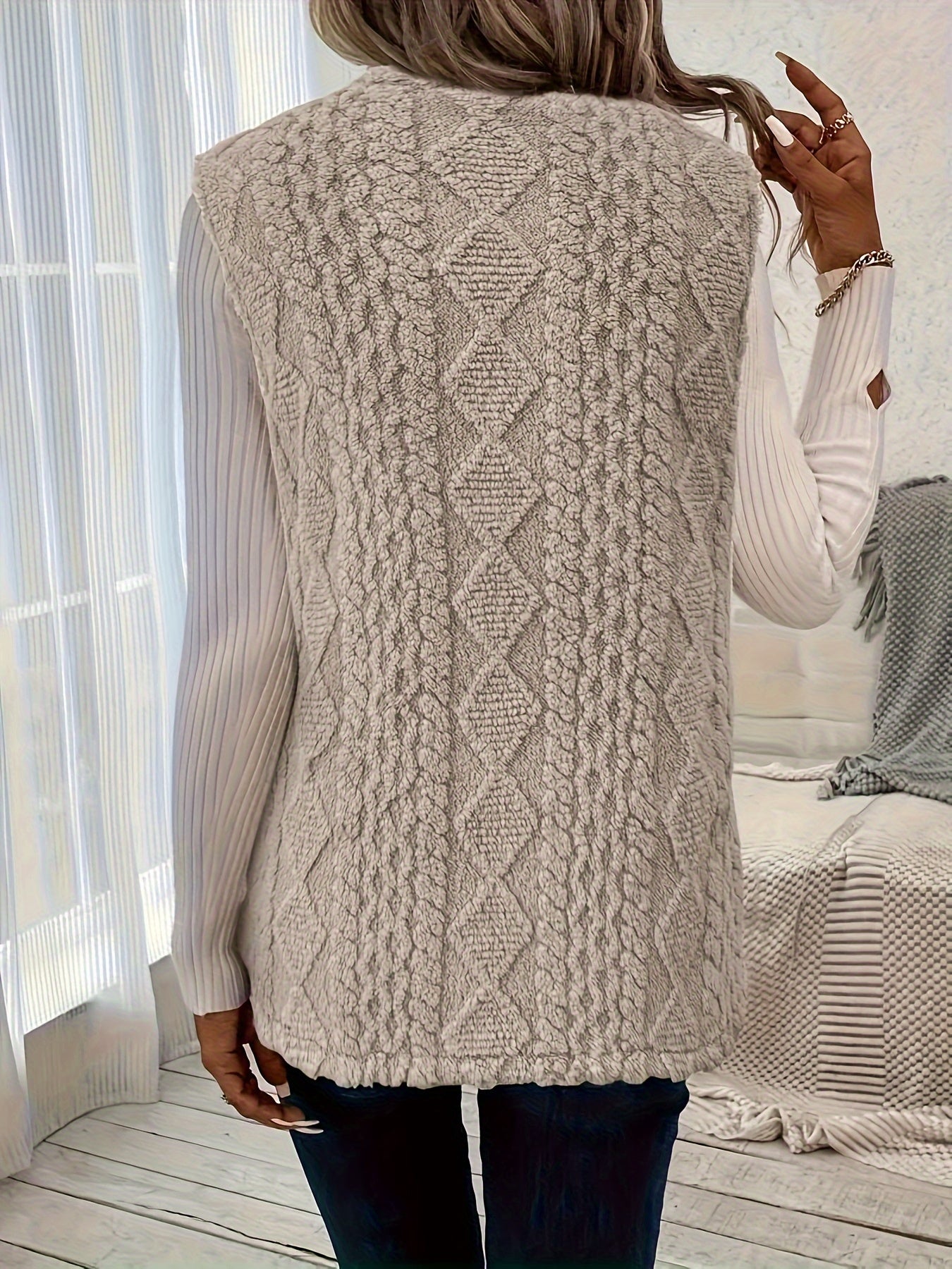 Targeted Women's Vest - veyora