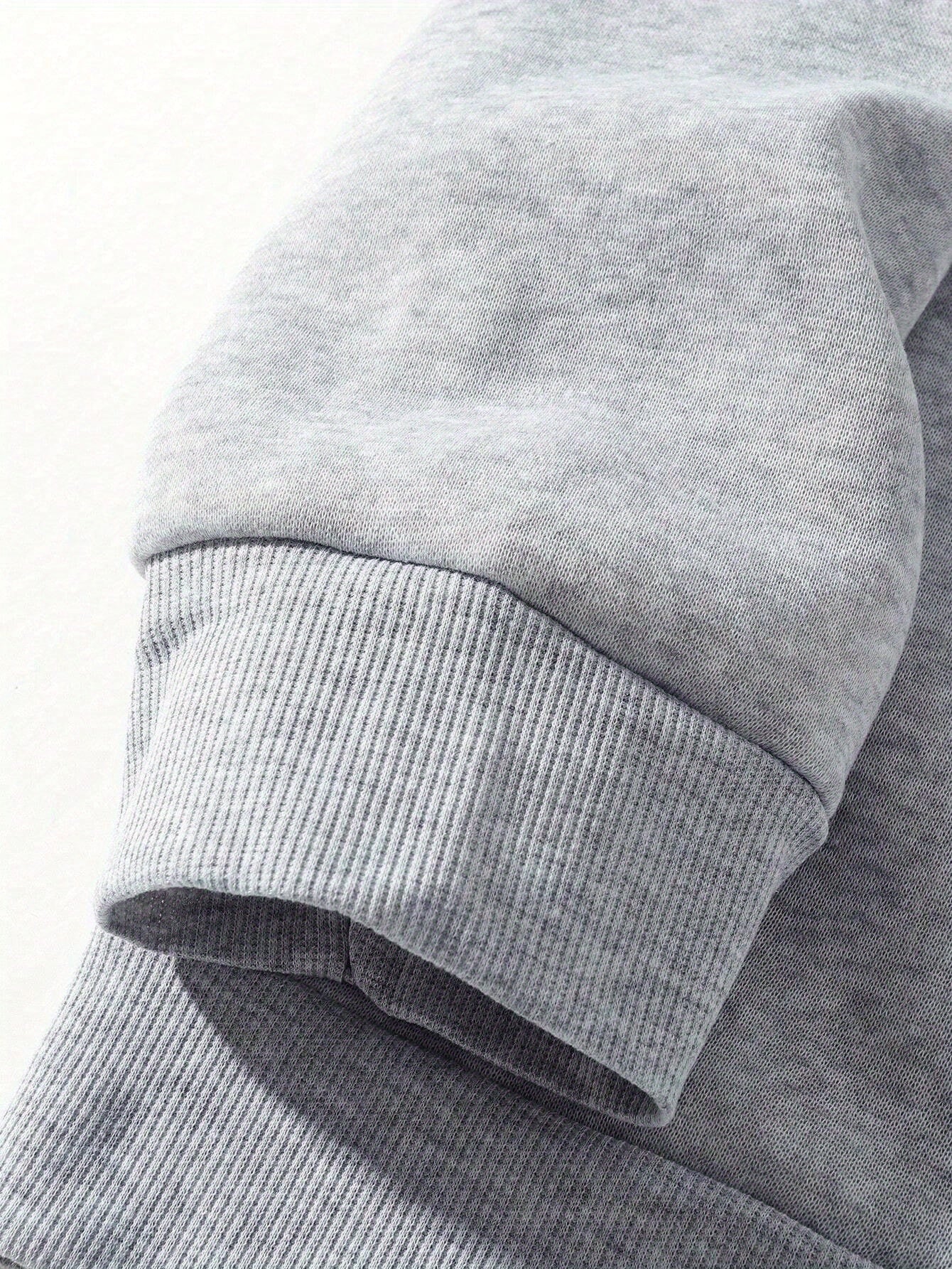 European and American Letter Print Relaxed Versatile Crew Neck Sweatshirt - veyora