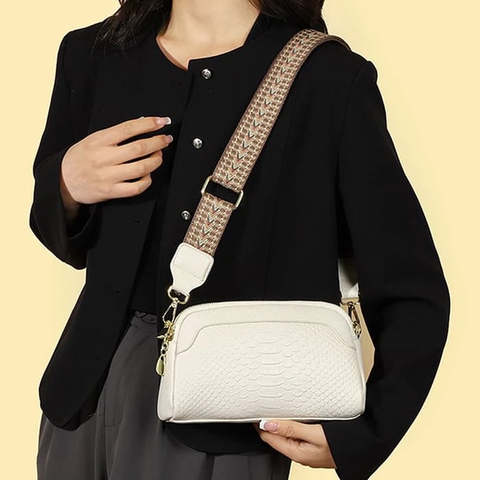 Olivia™ Elegant Allure | Croc - Pattern Mini Crossbody Bag - veyora