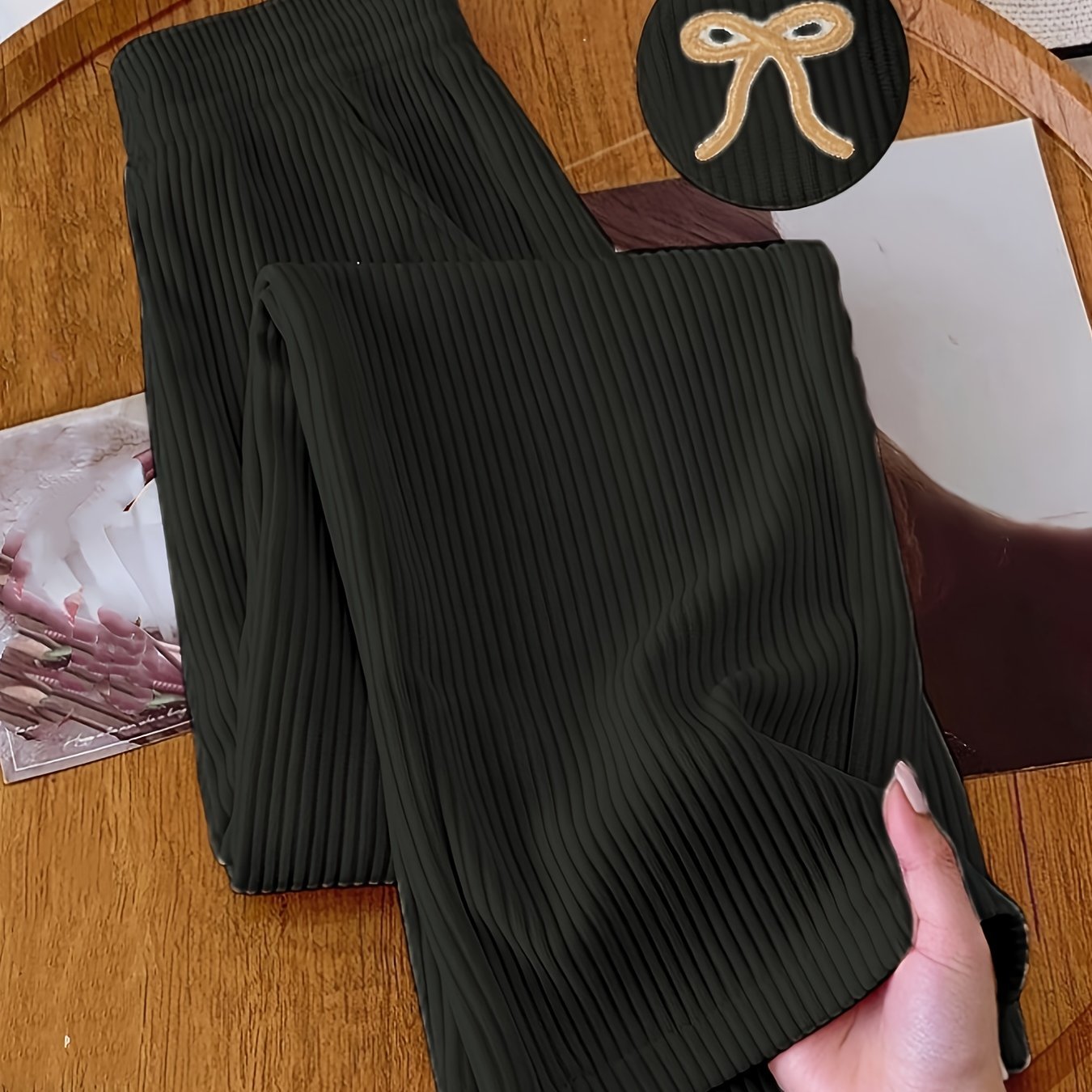 New Women'S Corduroy Joggers with Pockets And Embroidered Bows, Suitable for Casual Or Wear, Featuring a Loose And Easy Straight - Leg Design, Perfect for Commuting And Travel - veyora