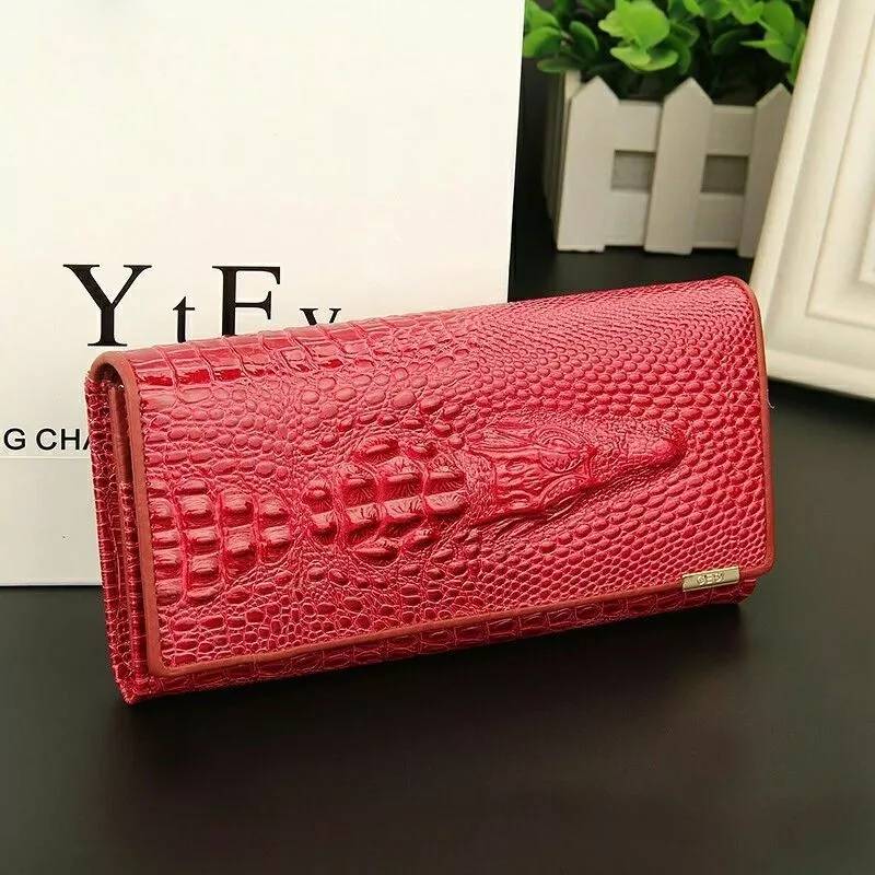 Madison™ Style | Elegant Embossing RFID Wallet - veyora